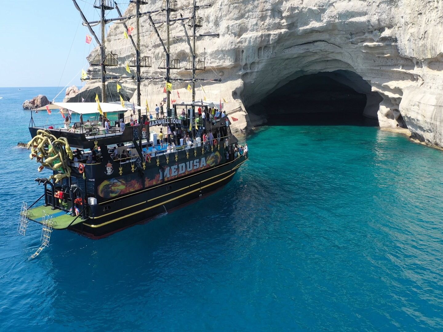 Kemer Korsan Tekne Turu