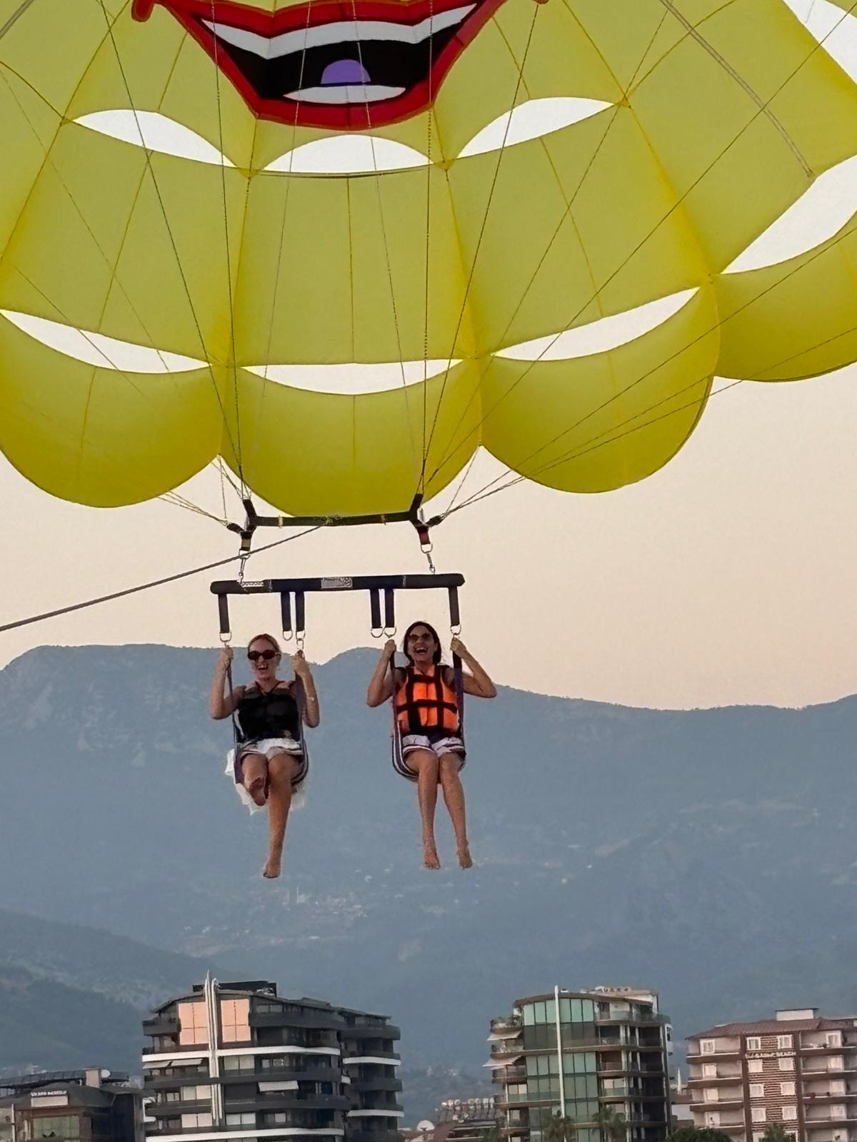 Paraşüt (Parasailing) Turu