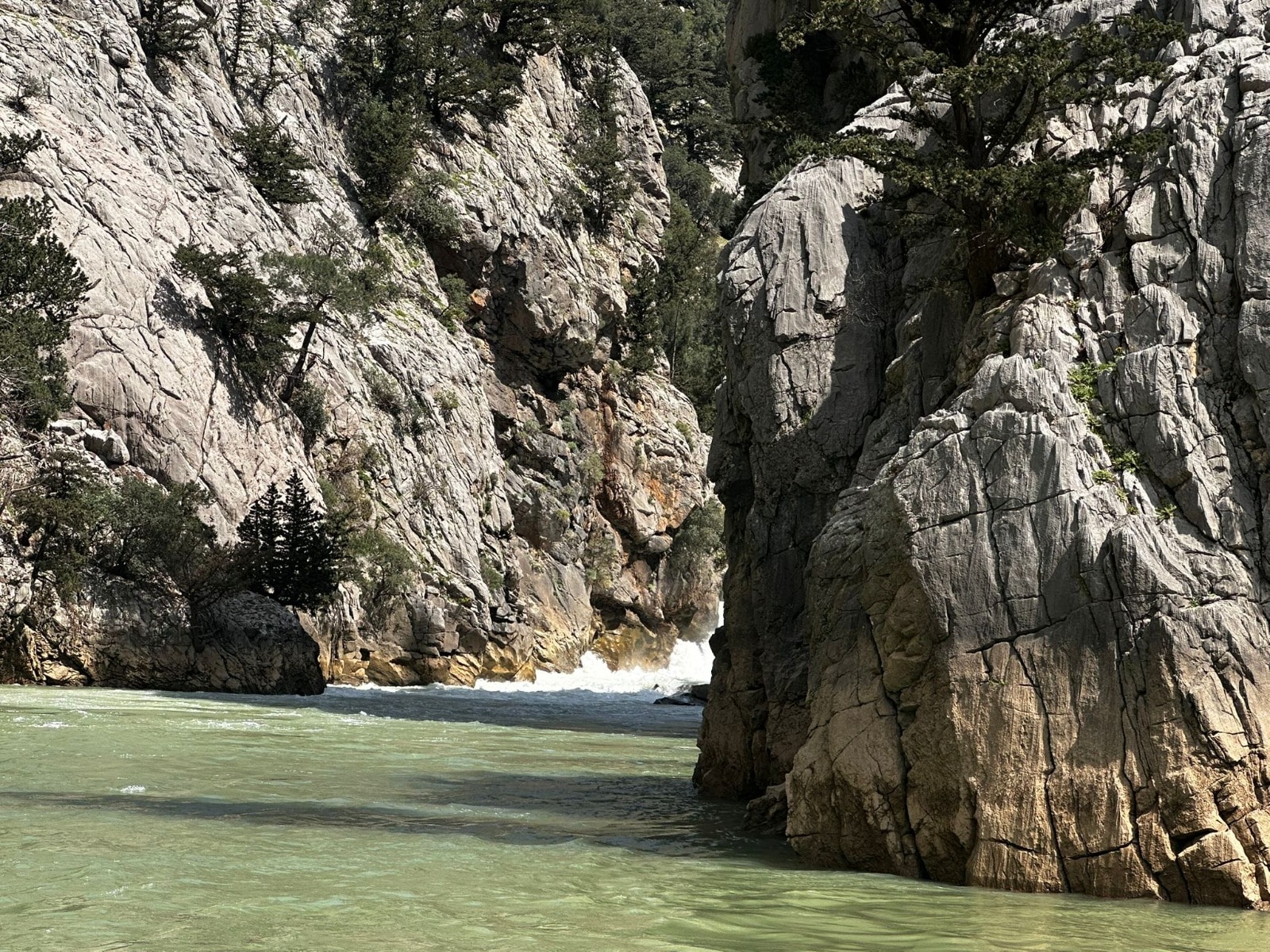 Green Canyon Boat Tour